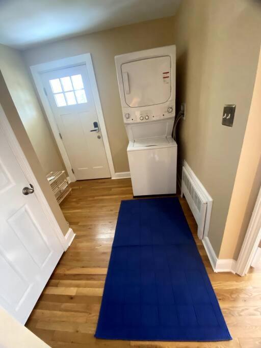 Cozy Boston Getaway Apartment! Free Parking Exterior photo